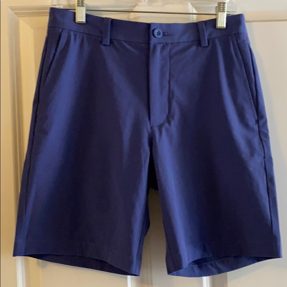 Vineyard Vines performance shorts size 30 EUC